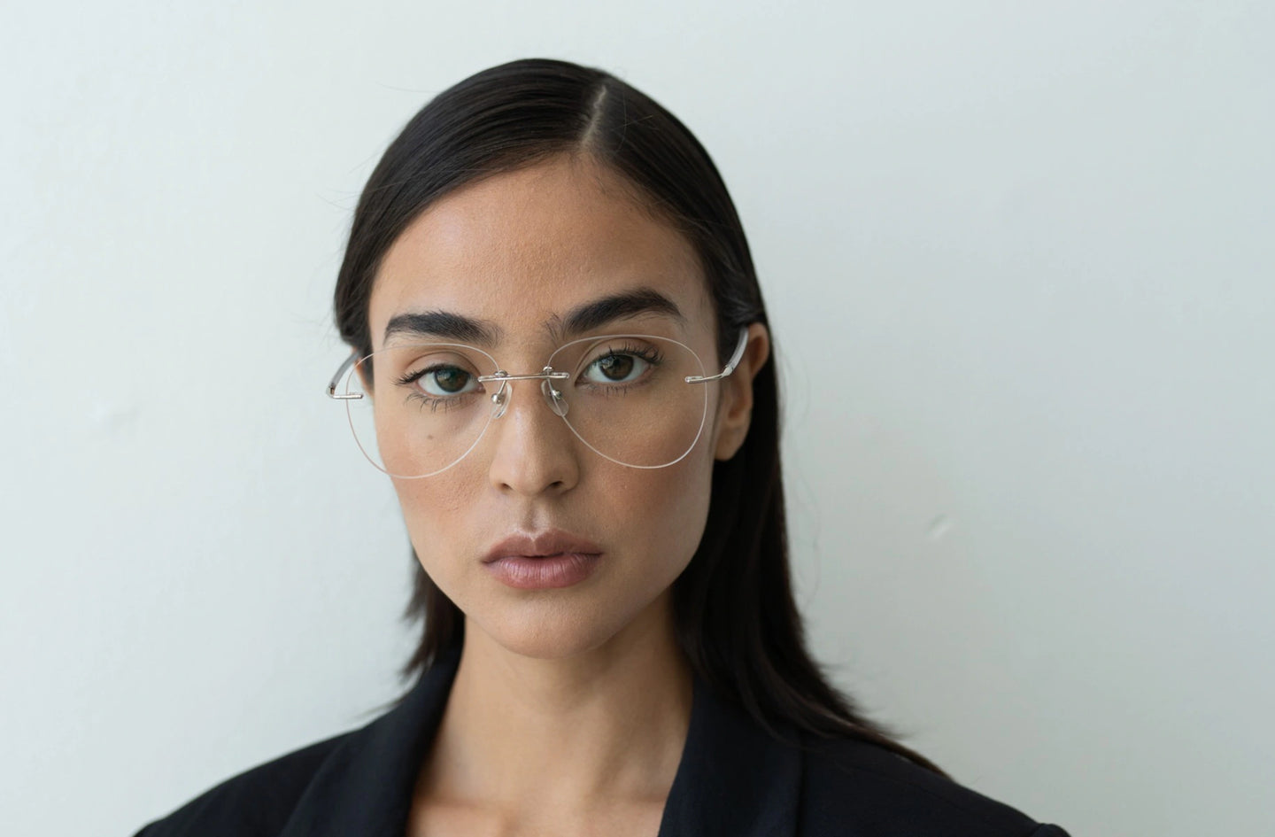 What Are the Pros and Cons of Rimless Glasses JINS Eyewear